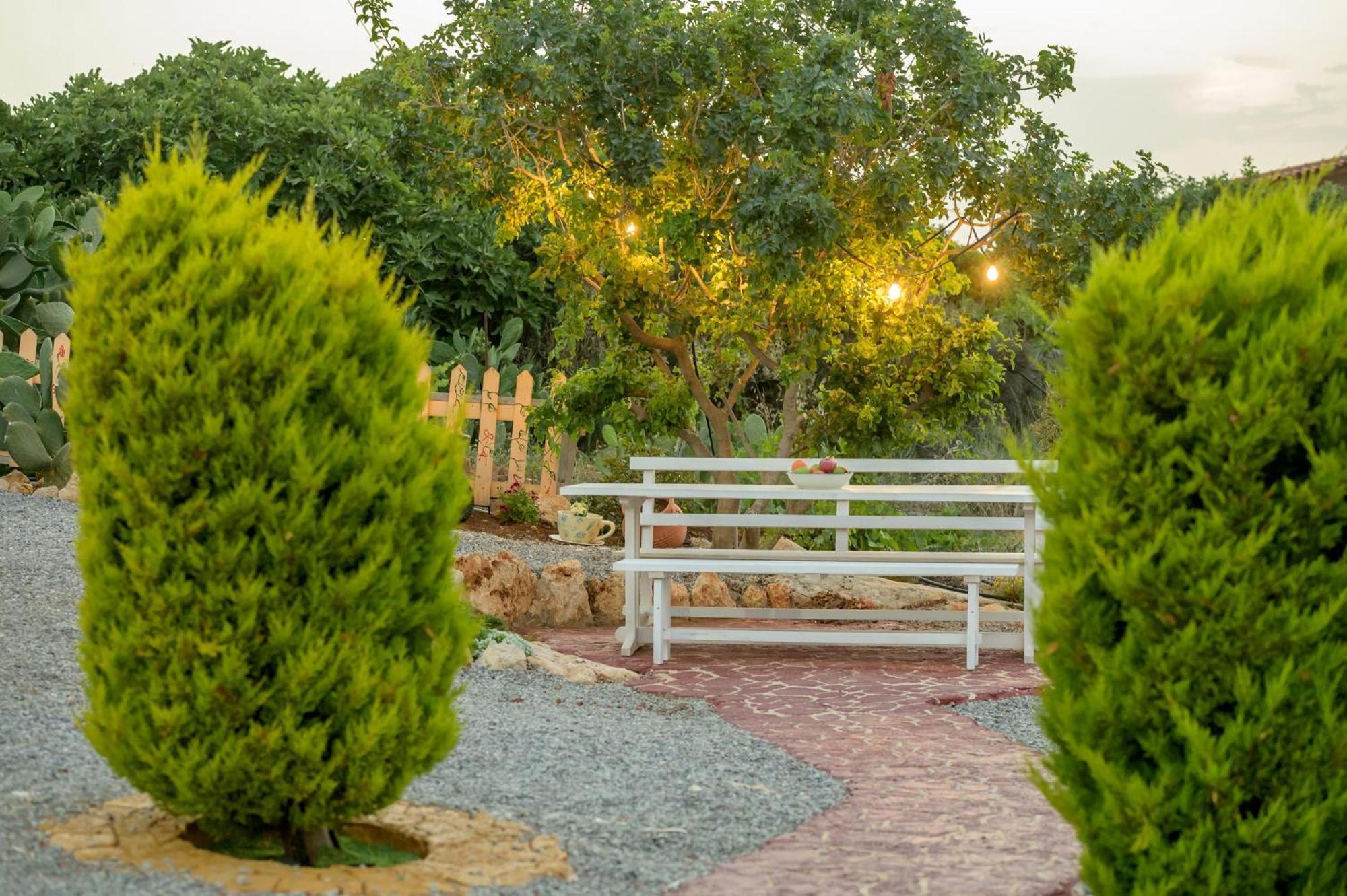 Araucaria - Private Pool, Jacuzzi, Sea View Villa *