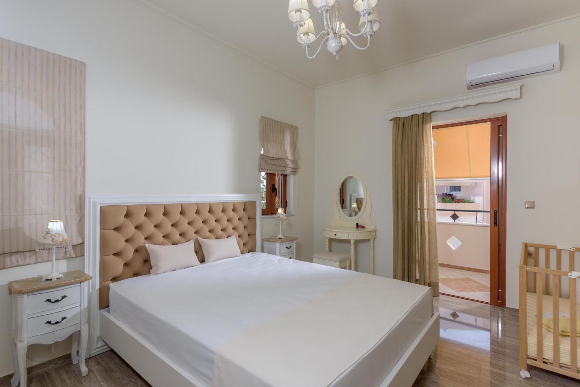 Araucaria - Private Pool, Jacuzzi, Sea View Rethymno
