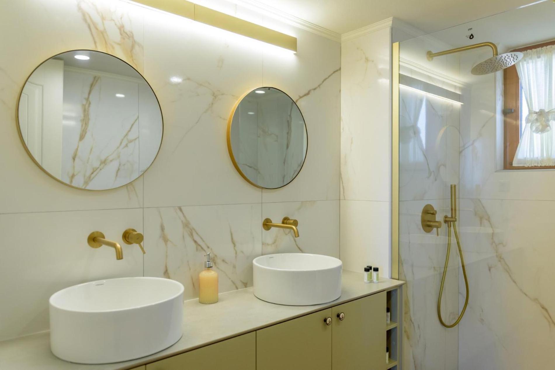 Araucaria - Private Pool, Jacuzzi, Sea View