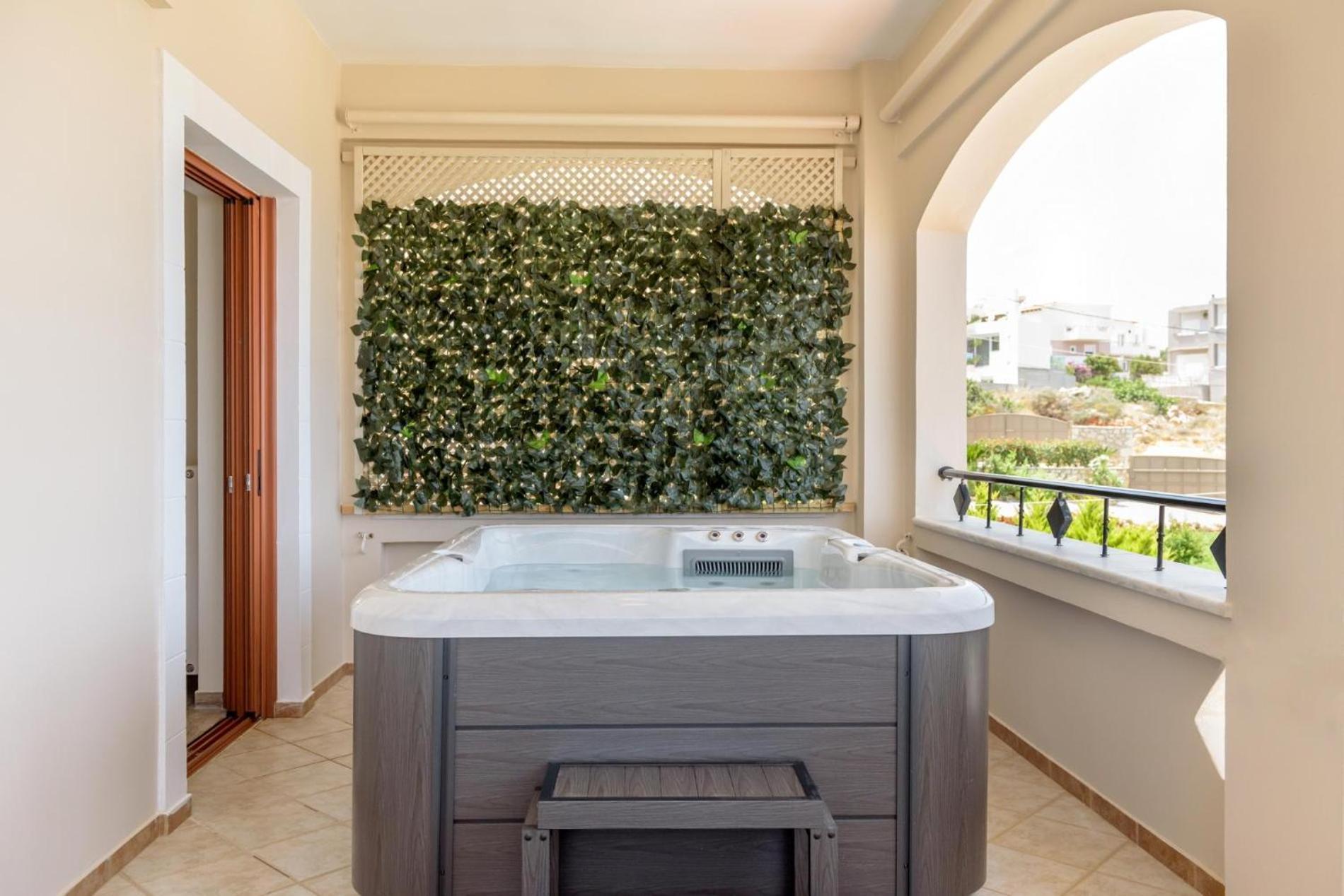 Araucaria - Private Pool, Jacuzzi, Sea View Villa